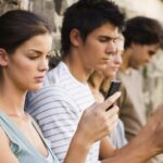 I giovani non usano più WhatsApp né Facebook: ecco le nuove app 2
