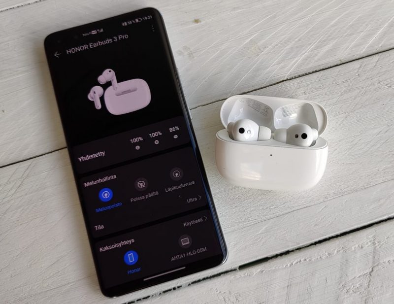 L'app di supporto AI Space è disponibile solo per Android, il che è un peccato.