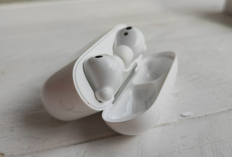 Le cuffie sono a prova di schizzi secondo il grado di protezione IP54. L'alloggiamento è classificato IP52.