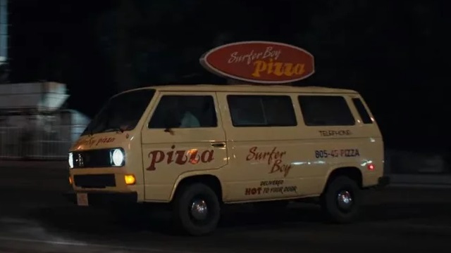 Qual è il numero della pizza Surfer Boy di Stranger Things? 5