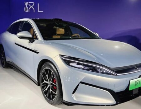 BYD lancia Han L e Tang L: ricarica ultraveloce e 400 km in 5 minuti 3