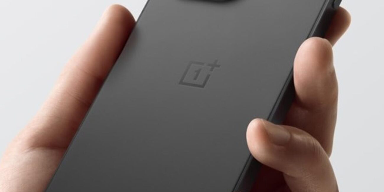 OnePlus 13s: il nuovo compatto flagship sfida Google Pixel 9a e iPhone 16e 1