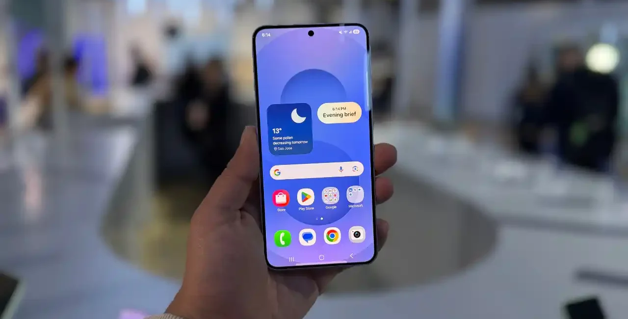 Samsung rilascia l'aggiornamento One UI 7 per il Galaxy S21 FE 1