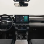 Nuova Toyota RAV4: design rinnovato e tecnologia avanzata per il SUV best seller 3
