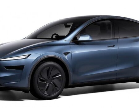 Tesla lancia la Model Y Long Range RWD negli Stati Uniti: prezzo più accessibile e autonomia maggiore 8