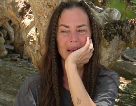 Isola dei Famosi: Antonella Mosetti in crisi, annuncia il ritiro 9
