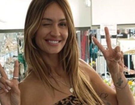 Helena Prestes travolta dall'affetto dei fan a Bari per evento di moda 6
