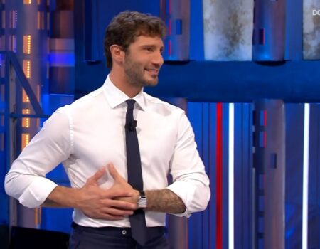 Stefano De Martino rivela la puntata preferita di Affari Tuoi 6