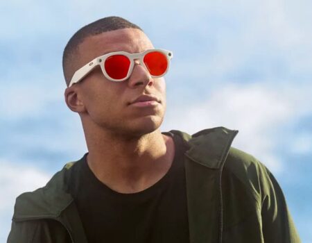 Oakley Meta HSTN: gli occhiali smart con fotocamera 3K e intelligenza artificiale 4