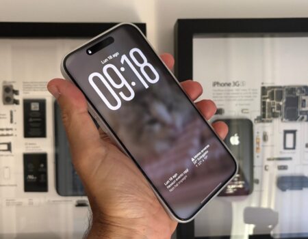 iOS 26 modifica l'Always On Display: arriva lo sfondo sfocato di default 8
