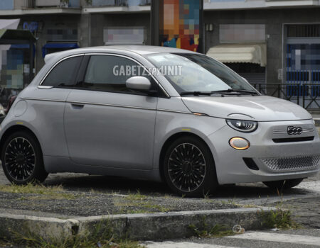 FIAT 500 Ibrida: La Svolta per Mirafiori e il Futuro della Casa Automobilistica 3
