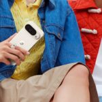 Google e Apple Collaborano per la Migrazione eSIM tra iPhone e Pixel 2