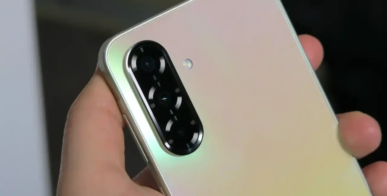 Samsung rilascia l'aggiornamento di sicurezza agosto 2025 per Galaxy A56 1