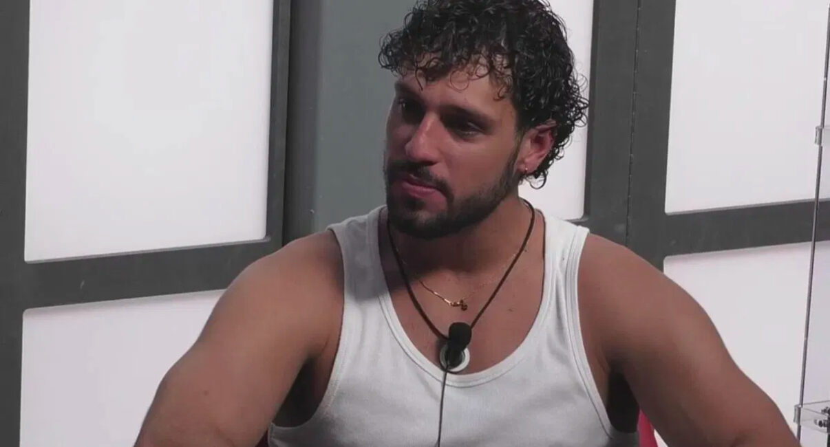 Grande Fratello, bufera su Mattia Scudieri: “Gli uomini sono più belli delle donne” 1