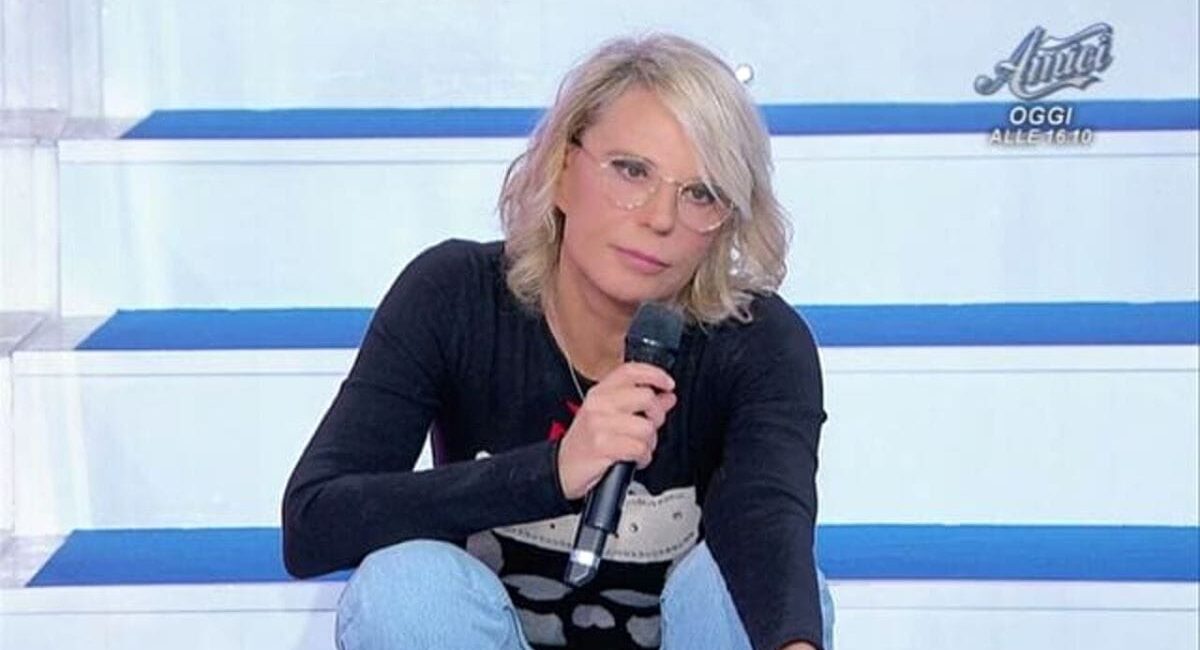 Uomini e Donne: Jakub Bakkour Richiamato in Studio, Scoppia la Rivalità tra Troniste 1
