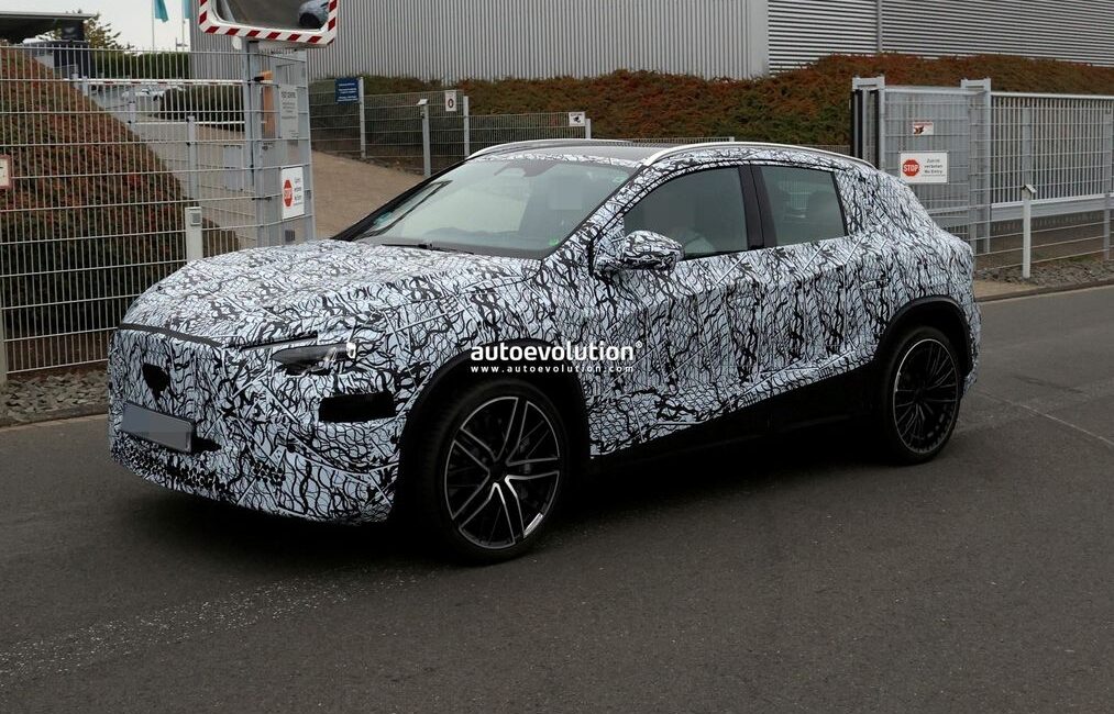 Mercedes GLA 2026: Svelati i Dettagli della Prossima Generazione Elettrica e Ibrida 1