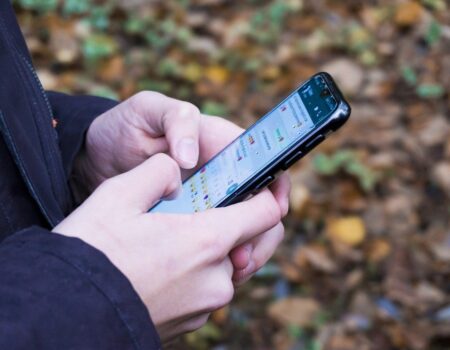 WhatsApp Introduce un Limite ai Messaggi per Contrastare lo Spam 8