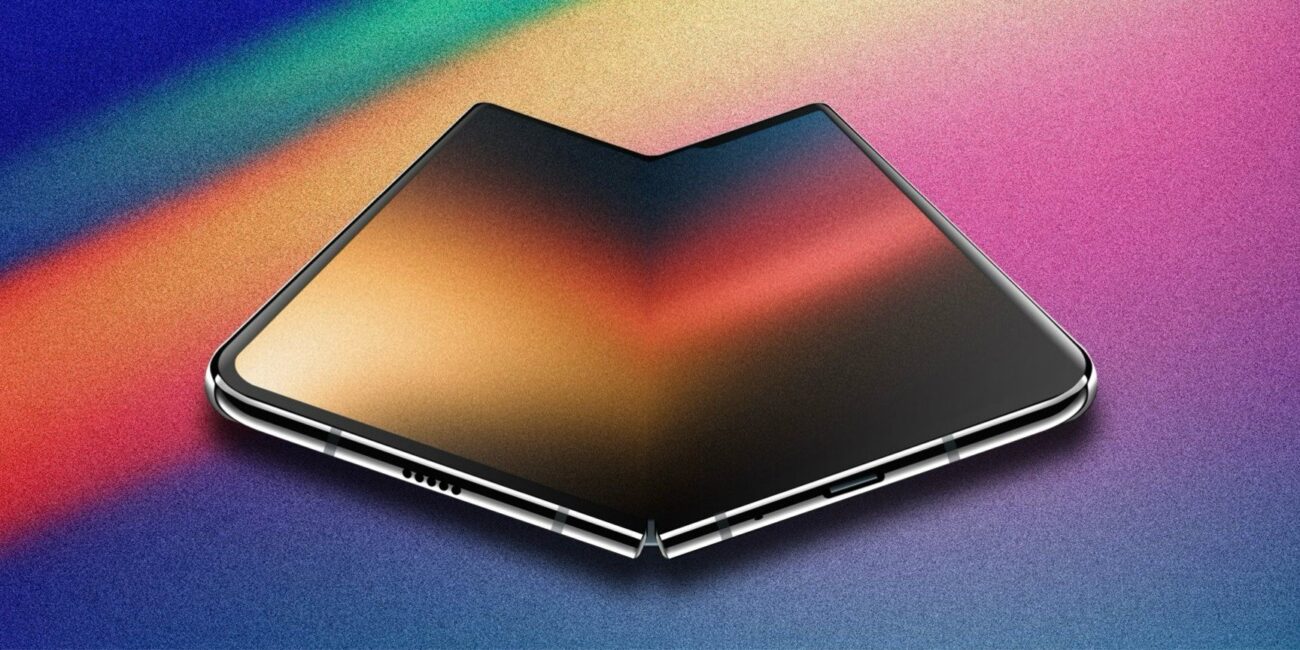 iPhone, la roadmap segreta: Pieghèvole, Totale Schermo e Flip entro il 2028 iPhone, la roadmap segreta: Pieghèvole, Totale Schermo e Flip entro il 2028 1