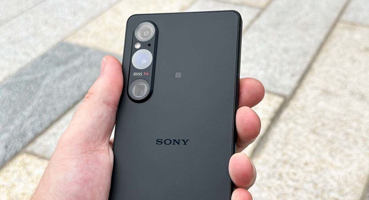 Sony Xperia 1 VI riceve Android 16: focus su fotografia e batteria Sony Xperia 1 VI riceve Android 16: focus su fotografia e batteria 1