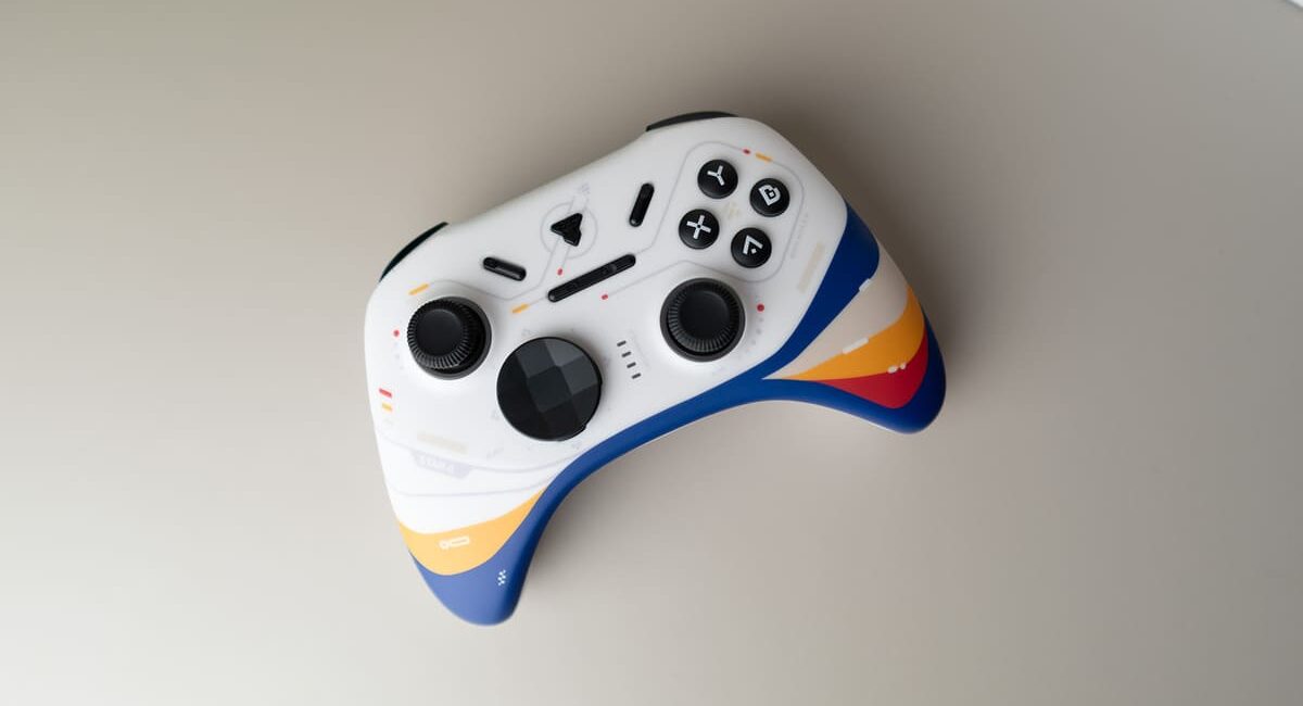 Fantech EOS Pro II S: La Recensione Completa del Controller Versatile e Accessibile 1