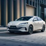 BYD Dichiara la Fine dei Vecchi Ibridi Plug-in con un Annuncio Irriverente 2