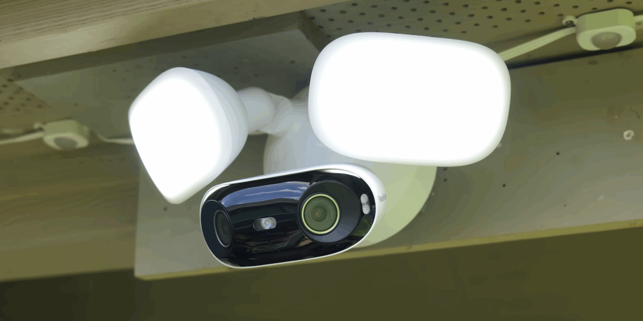 Reolink Elite Floodlight – Sorveglianza a 180° in 4K: la Nuova Frontiera della Sicurezza Domestica 1