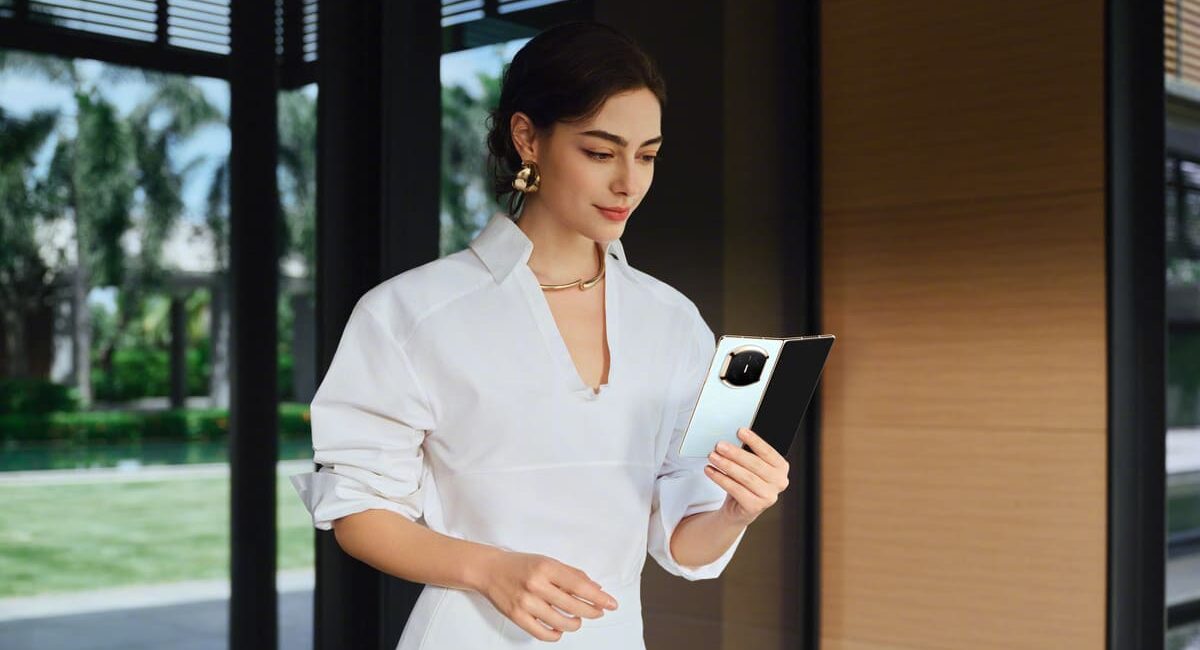 Huawei Mate X7: design elegante e resistenza estrema nelle prime immagini ufficiali 1