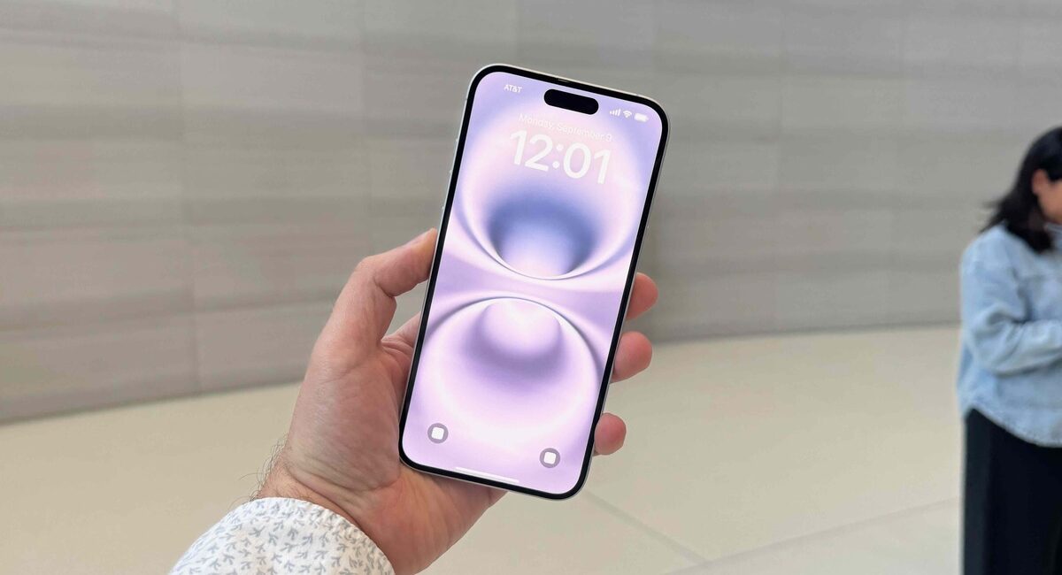 Apple alza l'asticella per gli OLED di iPhone 17, BOE resta indietro 1