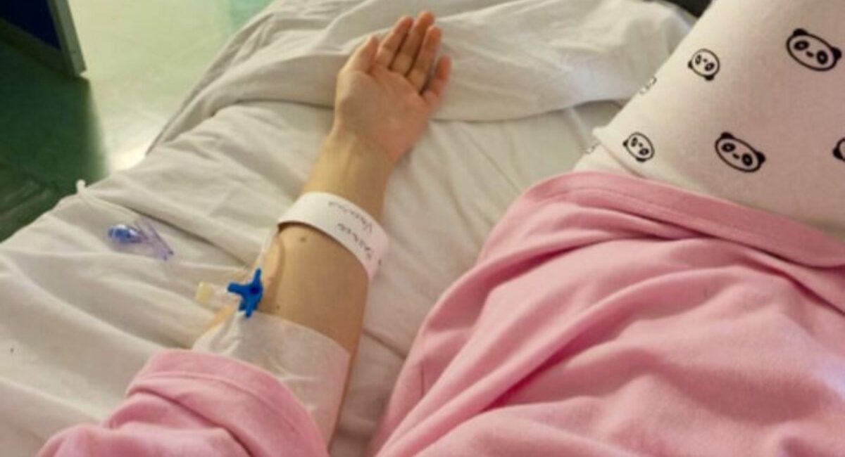 Valentina Barbieri, l'imitatrice del GialappaShow, ricoverata in ospedale: "Il mio corpo ha chiesto uno stop" 1