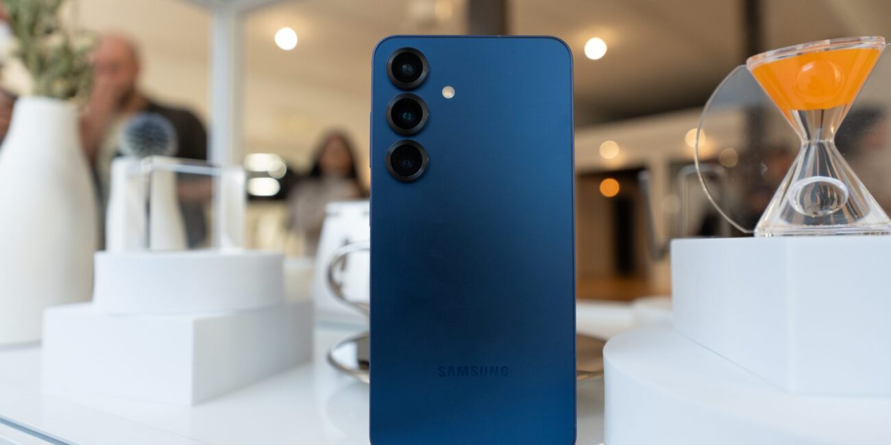 Samsung Galaxy S25 in sconto: il top della gamma compatta a un prezzo imperdibile 1